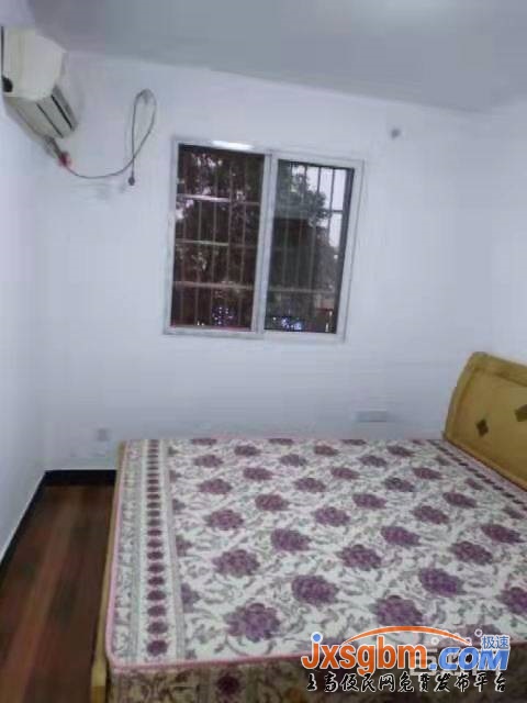 上高歐陸名居電梯江景三房配家具家電用天燃氣