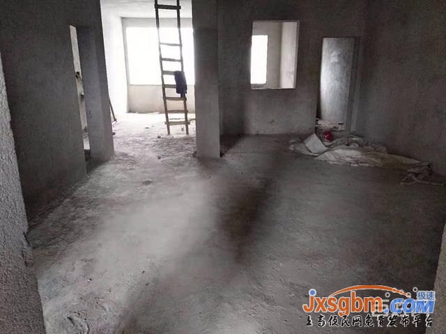 上高新城區萬家毛坯三房帶車庫18萬地段好陽光充足