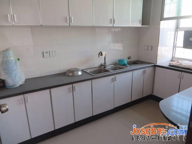 上高錦豐路普裝5樓三室除空調電視外都有帶地下室好停車