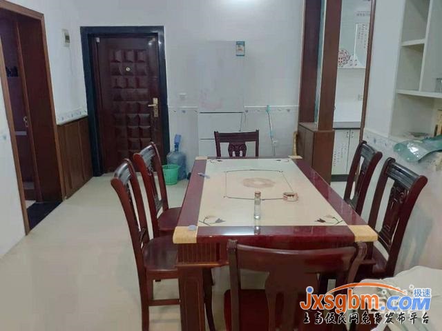 上高朗潤超市旁3樓普裝三房無暗間帶車庫證件全包過戶