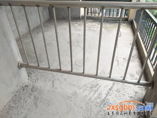 上高濱江一號毛坯三房有贈送好樓層讀六中三證滿2年