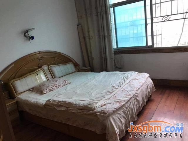 上高富康小區4樓普裝三房家私全配兩空調兩床近二五中