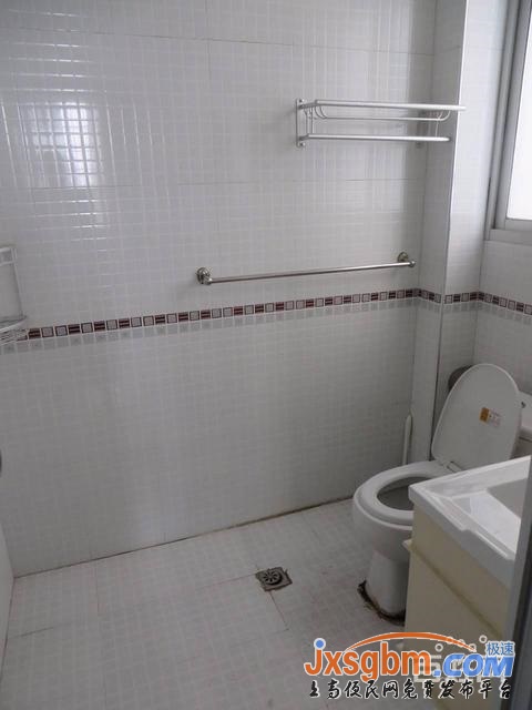 上高芙蓉佳苑2樓精裝三室送家私產權車庫32平讀書近