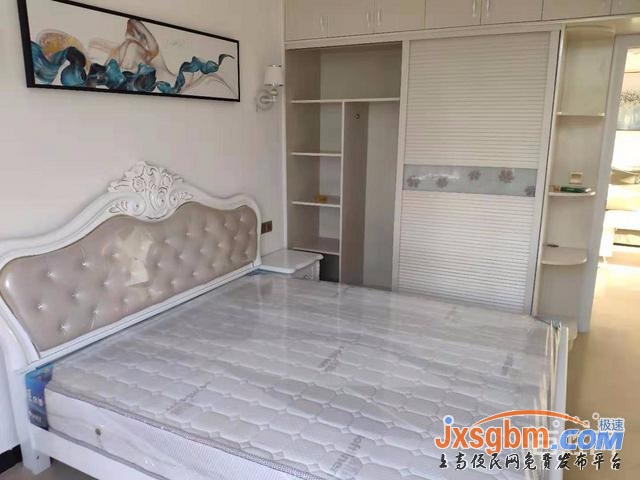 上高學園路三樓三房新裝修送新家具帶地下室三證讀書近可按揭