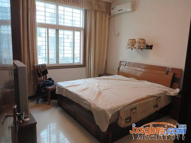 上高錦園小區普裝2樓三房帶車庫36平證件齊全可按揭