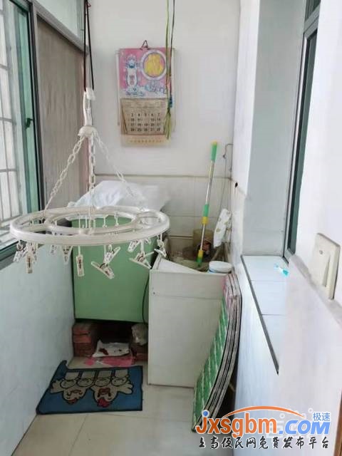 上高和平路5樓兩房家具家電全配地段好