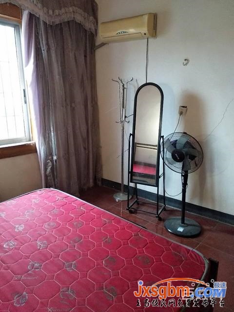 上高鏡山商城普裝三房家具家電全配(兩空調兩床)