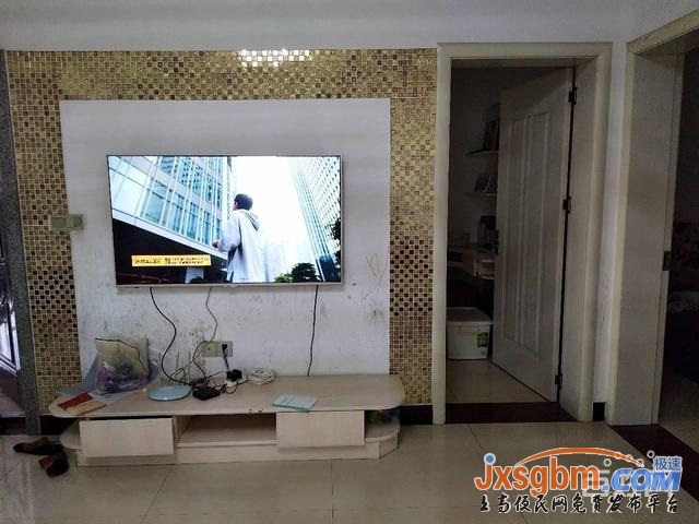 上高朗潤超市對面4樓三房家具家電全配用天燃氣