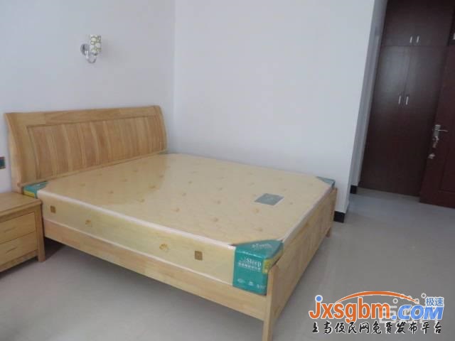 上高勞動局旁清爽小戶有空調床熱水器洗衣機可短租