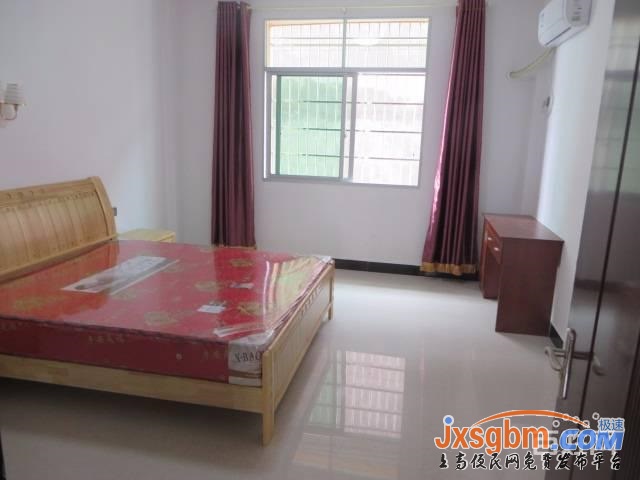 上高勞動局旁清爽小戶有空調床熱水器洗衣機可短租