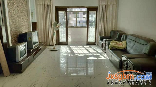 上高四中附近精裝3樓三房兩衛戶型陽光好帶露臺有柴棚