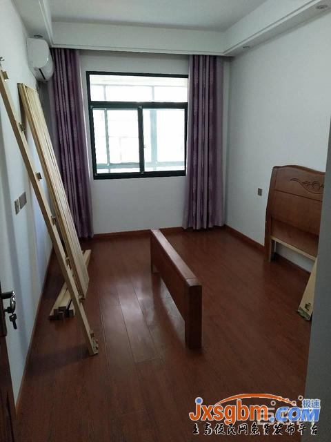 上高新城小區電梯三房精裝家私全配(四空調三床)