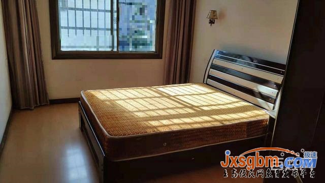 上高四中附近精裝3樓三房兩衛戶型陽光好帶露臺有柴棚