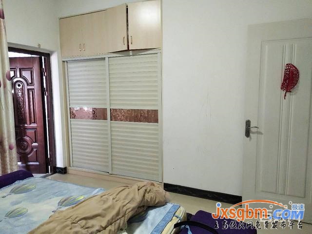 上高朗潤超市對面4樓三房家具家電全配用天燃氣