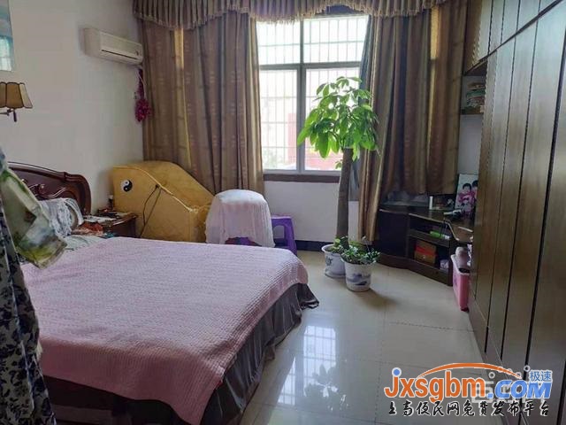 上高敖陽北路裝修三房無暗間地下室8平有證讀書近按揭