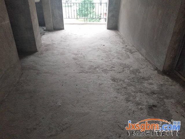 上高帝景豪庭三樓普裝毛坯三房地面車庫26平三證按揭