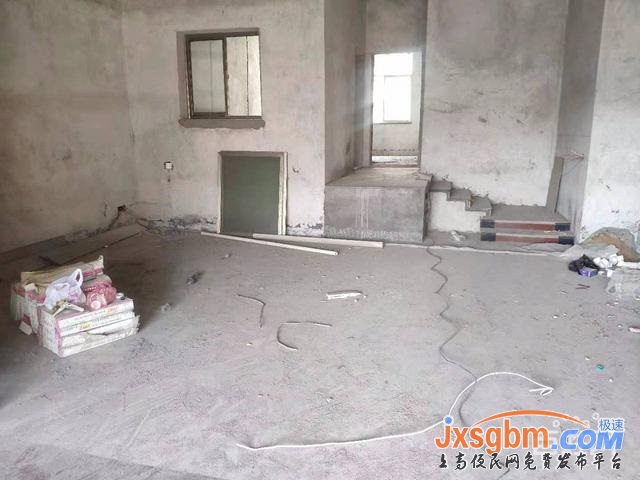 上高逸夫小學對面半裝修三房158平無證20萬讀書近