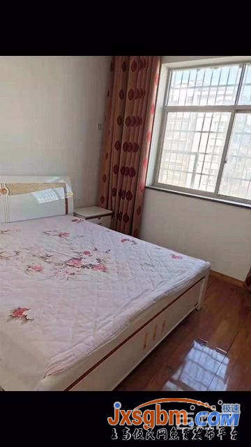 上高星輝小區旁住房四樓精裝修邊間三房近濱江公園