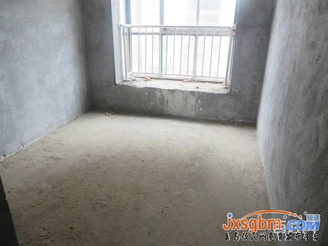 上高榮盛華府三樓毛坯三房帶車庫三證可按揭小區環境好