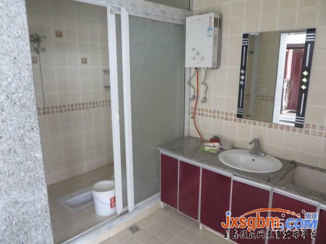 上高蘭家大道5樓清爽裝修三室車庫19平三證可按揭讀書近