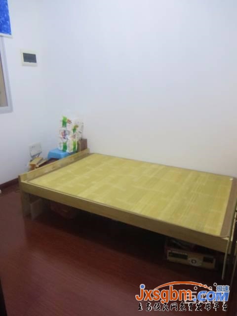 上高新城區四樓精裝修三樓家具家電全配兩空調讀書近