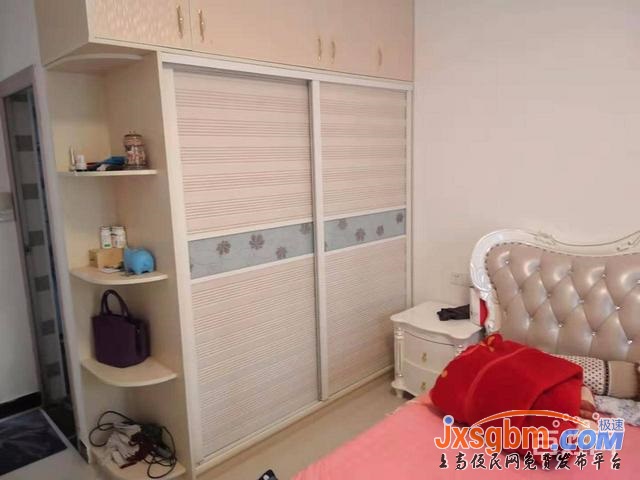 上高金領國際精裝22萬花園七十平證件已出地下室十平