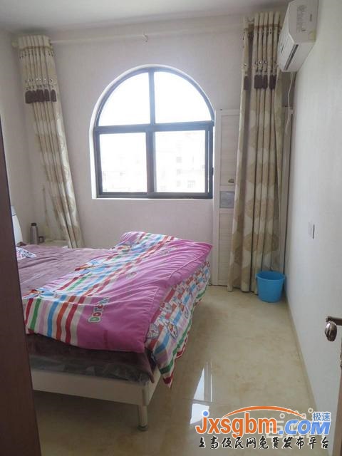 上高鏡山國際復式樓下精裝修樓上毛坯帶露臺三證讀書近