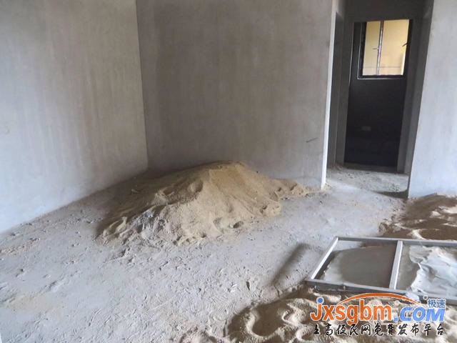 上鼎國際毛坯三房兩廳兩衛陽光好證件已出可按揭近六中