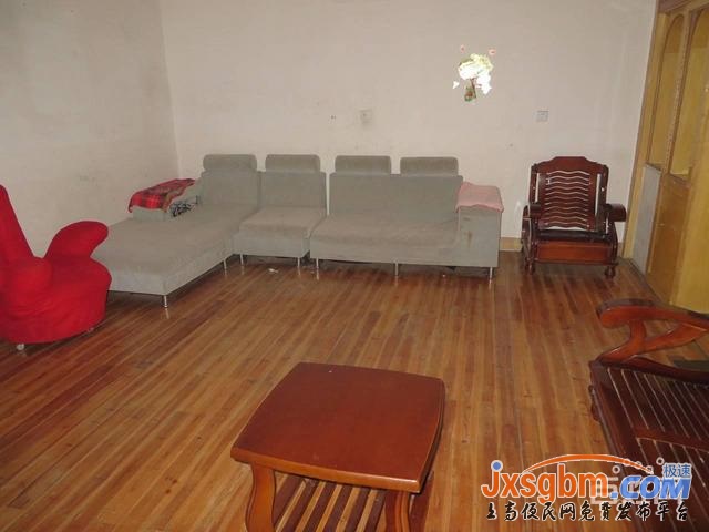 上高建設北路二樓大三室兩衛無暗間證件全包過戶可按揭