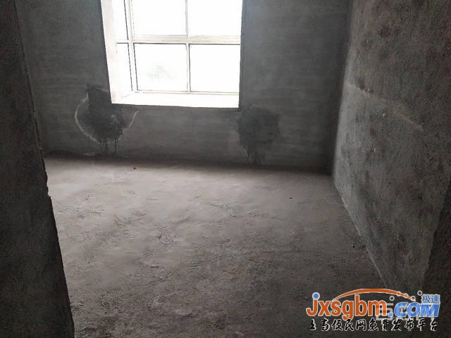 上高帝景豪庭三樓普裝毛坯三房地面車庫26平三證按揭