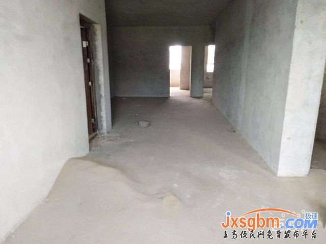 上高芙蓉嘉苑5樓毛坯三房已三通三證滿2年近鏡山小學