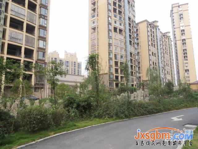 上高濱江一號毛坯三房帶車庫83萬三證滿2年可按揭