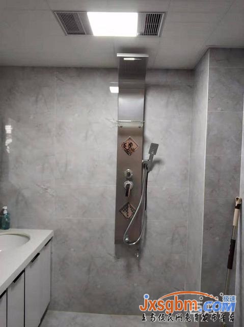 上高街心萬象廣場電梯兩房精裝修家具家電全配帶車位