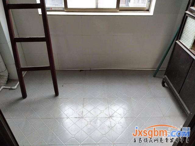 上高惠興花苑4樓兩室配有部分家具家電好停車