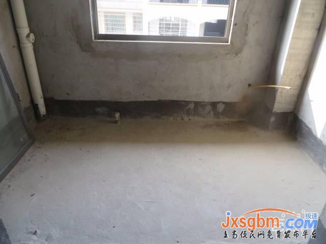 上高濱江一號毛坯三房帶車庫83萬三證滿2年可按揭