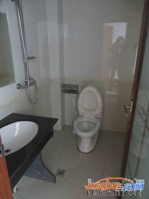 上高軒和小區精裝修4樓三室家私全配四空調三床近實小