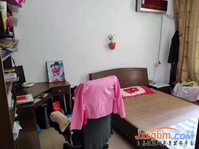 上高敖陽北路裝修三房無暗間地下室8平有證讀書近按揭