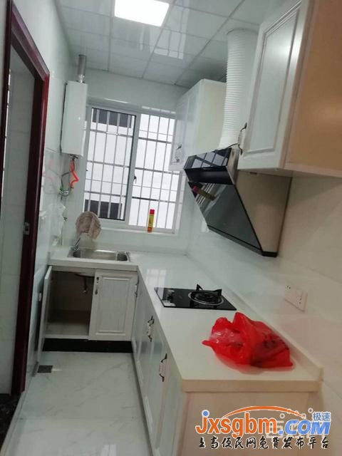 上高四中附近4樓清爽裝修兩室全新家私全配首次發租