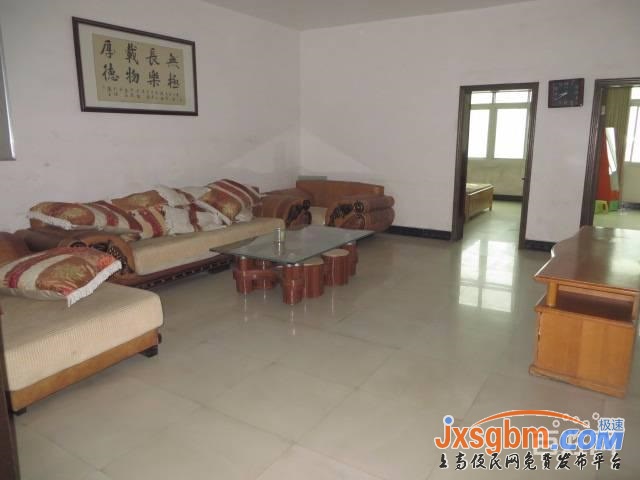 上高錦園小區三房家具家電全配可停車近新城區隨時看