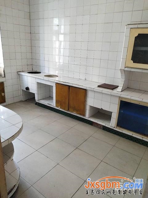 上高朗潤超市旁普裝4樓三室家私全配兩空調帶車庫安靜