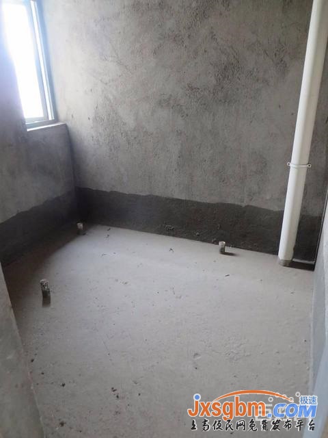 上高高盛歐錦名城毛坯復式樓地面車庫20平三證讀書近