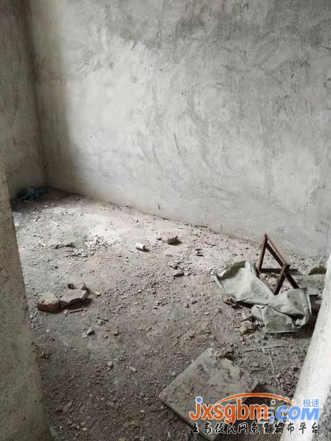 上高新城區萬家毛坯三房帶車庫18萬地段好陽光充足