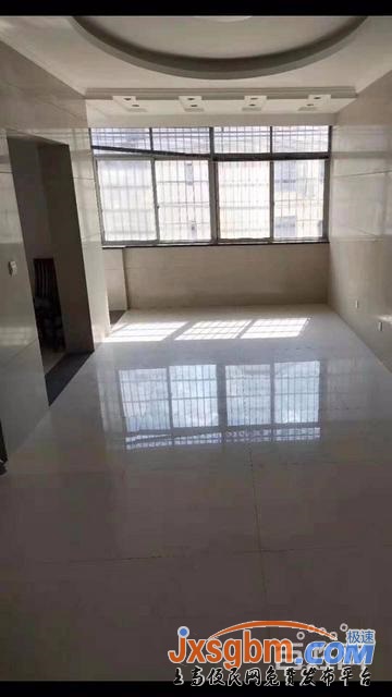 上高星輝小區旁住房四樓精裝修邊間三房近濱江公園