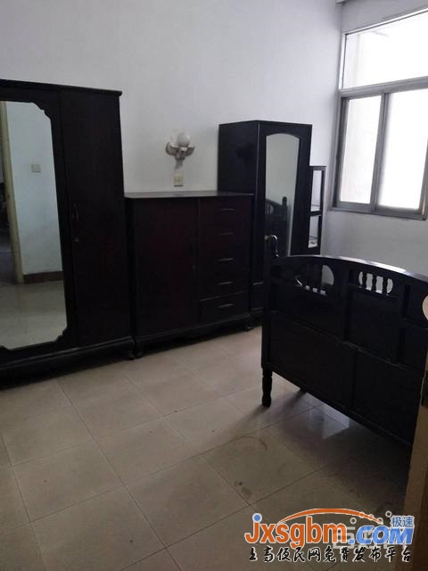 上高朗潤超市旁普裝4樓三室家私全配兩空調帶車庫安靜