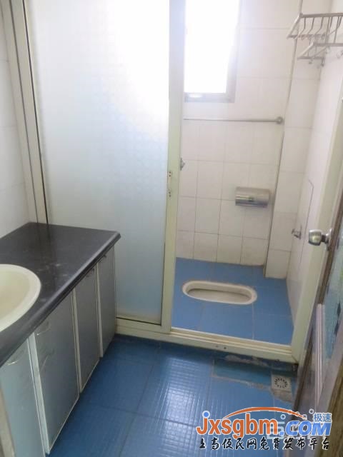 上高四中附近普裝三房邊間地下室6平三證商品房可按揭