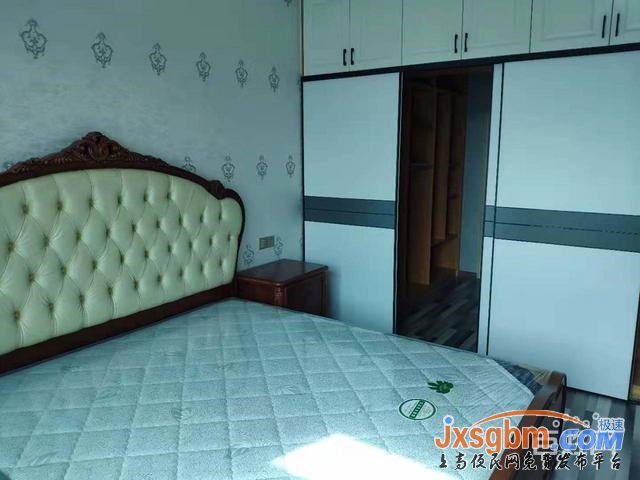 上高蘭橋路新裝修三房兩衛帶衣帽間無暗房三證地下室10平