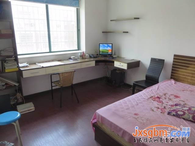 上高正陽小區4樓裝修三房產權車庫19平地段好讀書近