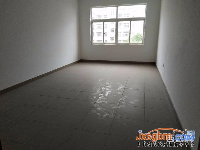 上高冠興名苑小區4樓普裝兩房三證齊全帶裝修低價急賣