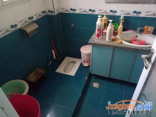 上高海程小區三樓普裝有地下室三證可按揭讀鏡山小學