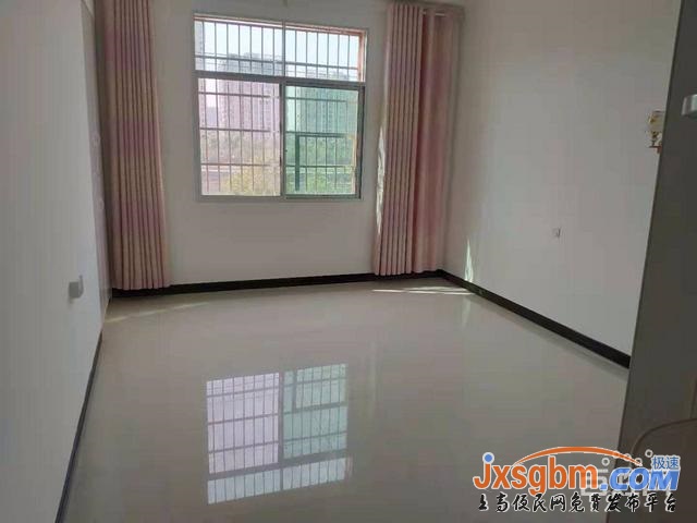 上高沿江東路三樓新裝修未入住三證包過戶可按揭用燃氣